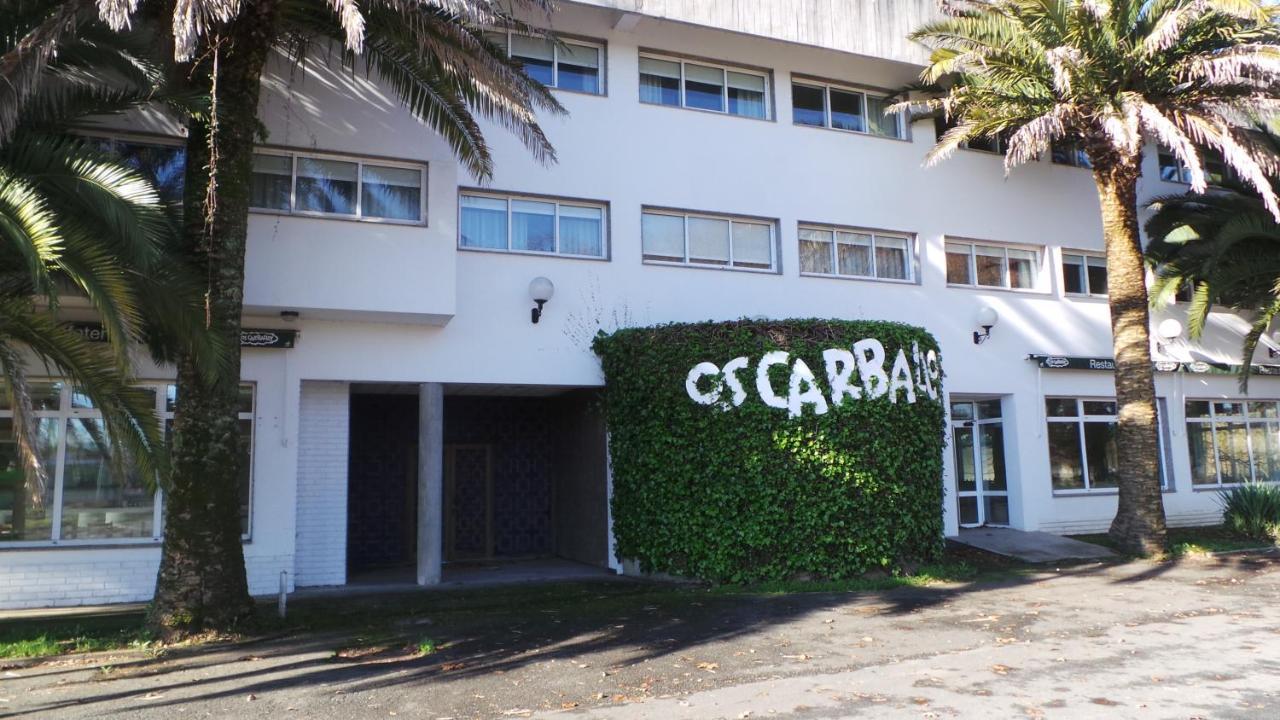 Hotel Os Carballos Sigueiro Exteriör bild